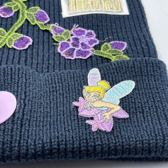 Old navy beanie - Picture 2 of 4